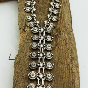 Lange Silberkette mit Plättchen "Sam", Zamak